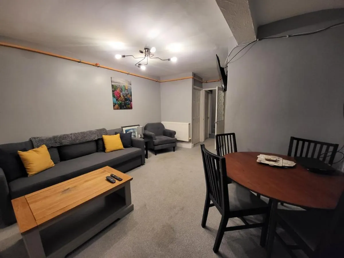 City Centre Room, Wifi, Share Facility Swansea United Kingdom