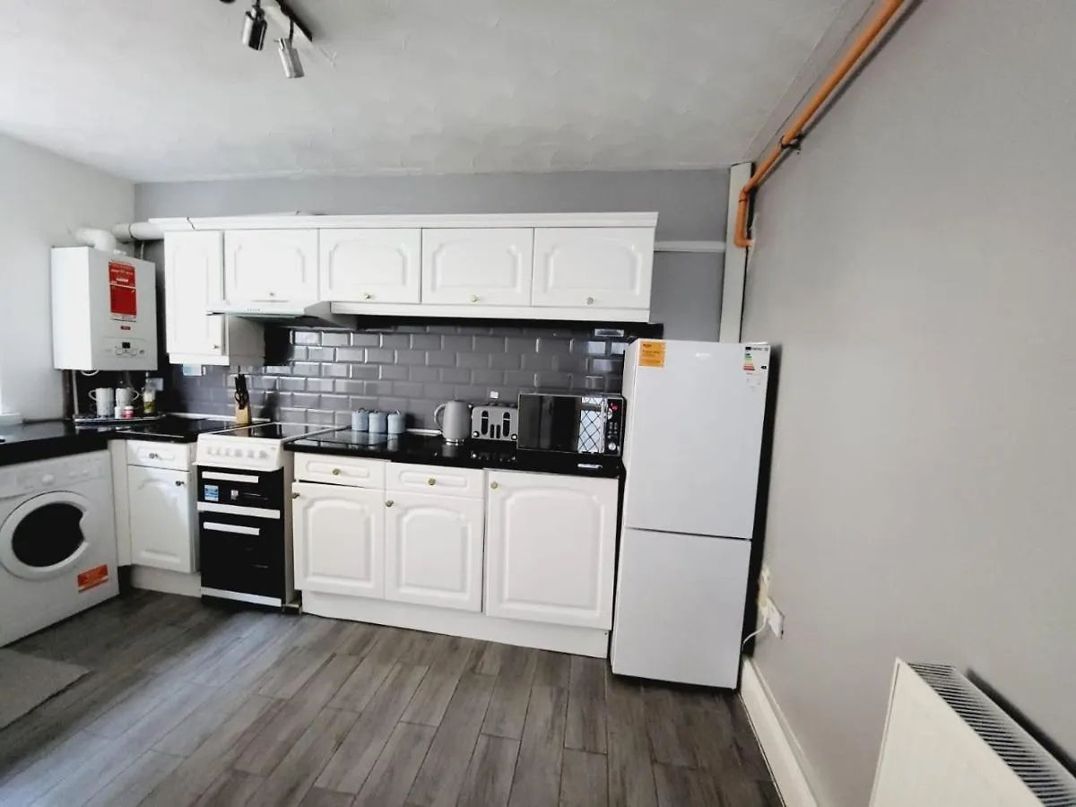 City Centre Room, Wifi, Share Facility Swansea 0*,  United Kingdom