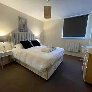 Lovely 2 Bedroom With Amazing Views In E14 , London United Kingdom